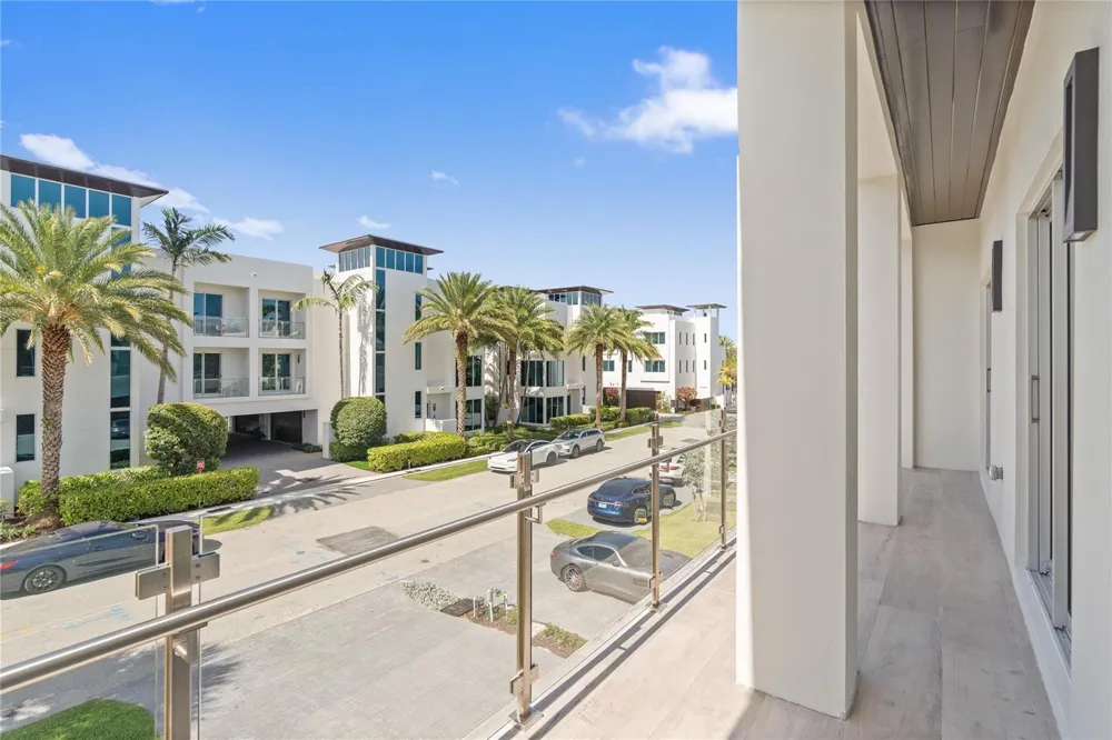 221 Shore Court Lauderdale By The Sea, FL 33308