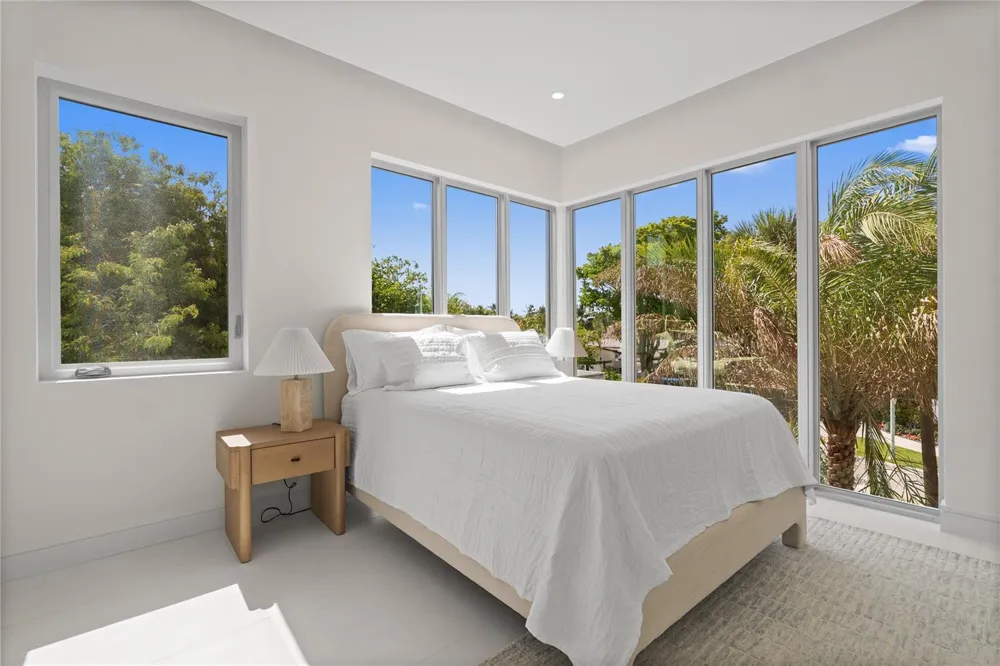 221 Shore Court Lauderdale By The Sea, FL 33308