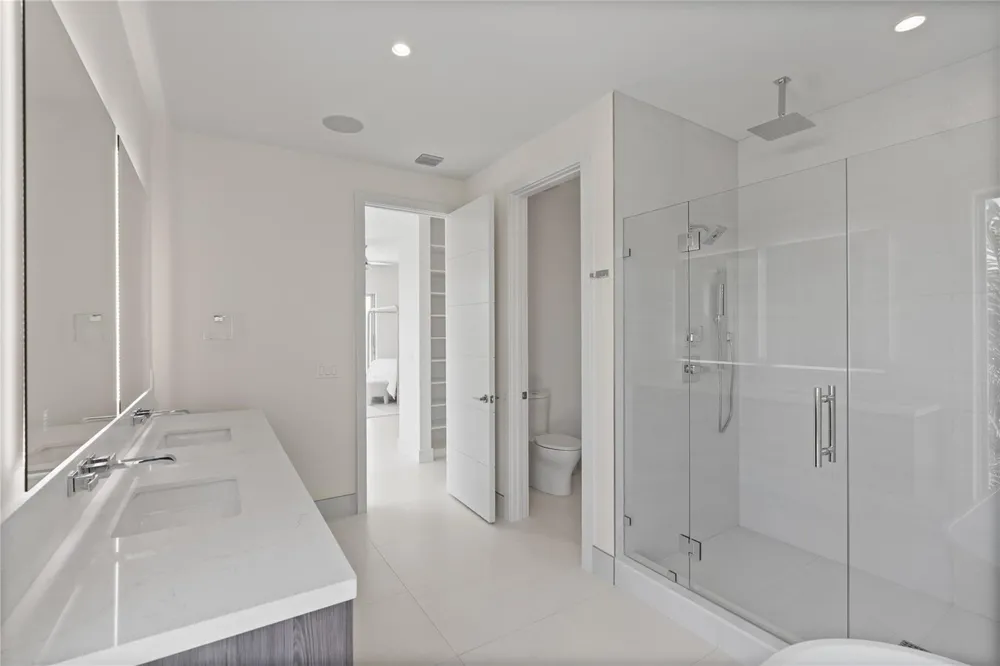221 Shore Court Lauderdale By The Sea, FL 33308