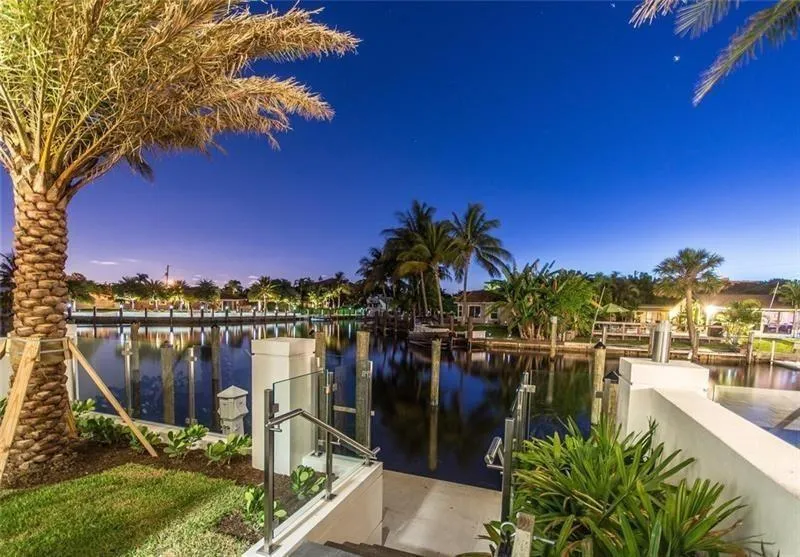 221 Shore Court Lauderdale By The Sea, FL 33308