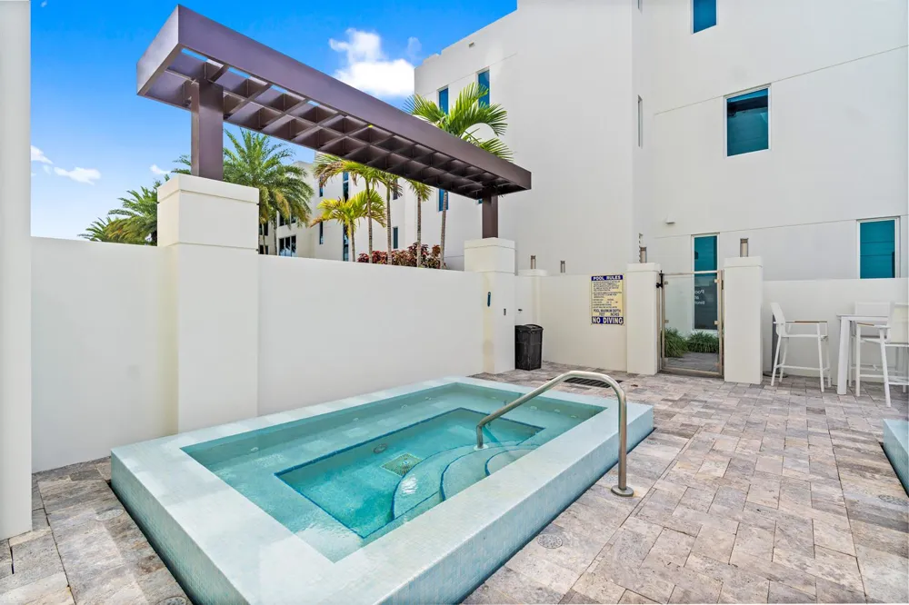 221 Shore Court Lauderdale By The Sea, FL 33308