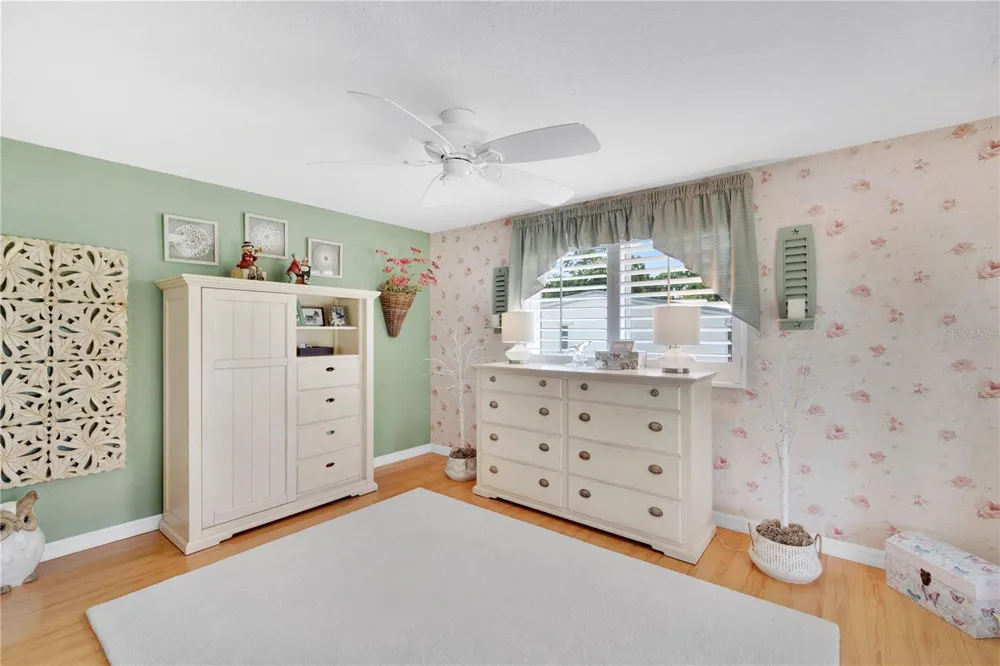 8241 WEATHERFORD AVENUE Brooksville, FL 34613