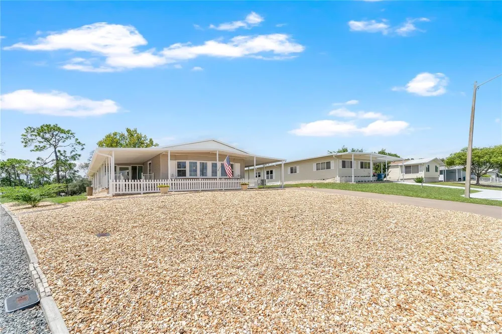 8241 WEATHERFORD AVENUE Brooksville, FL 34613