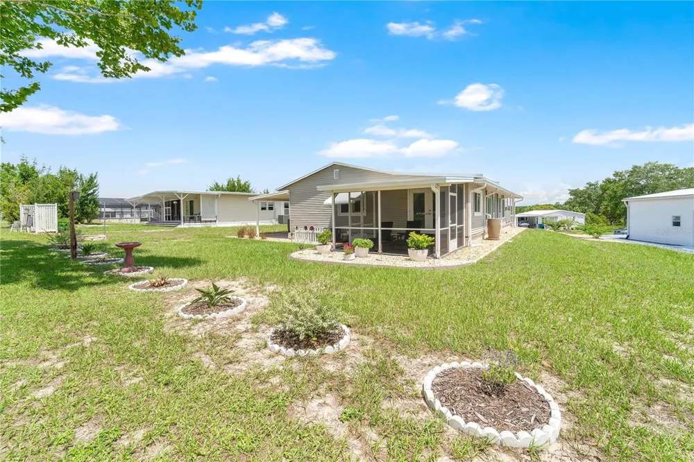8241 WEATHERFORD AVENUE Brooksville, FL 34613