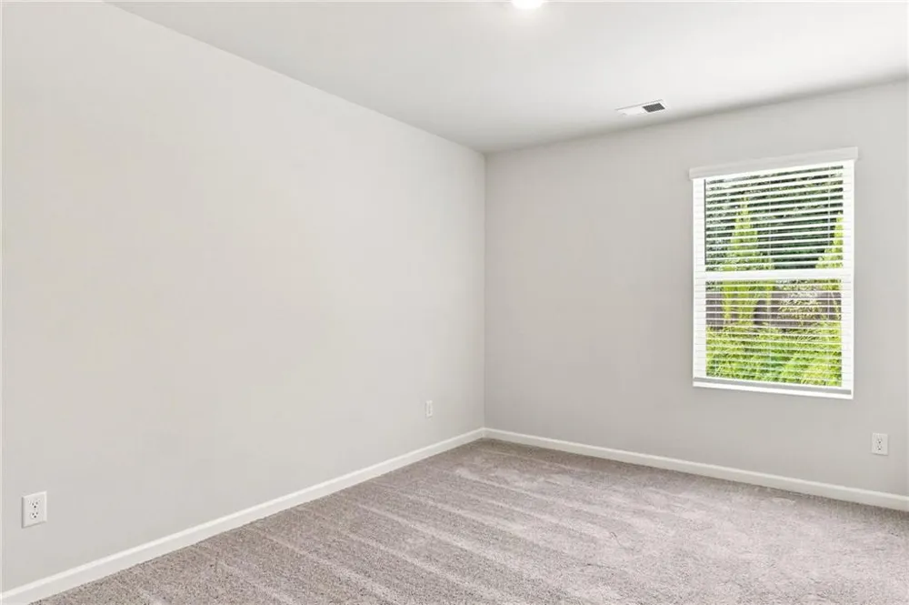 387 Lanier Circle Woodstock, GA 30189