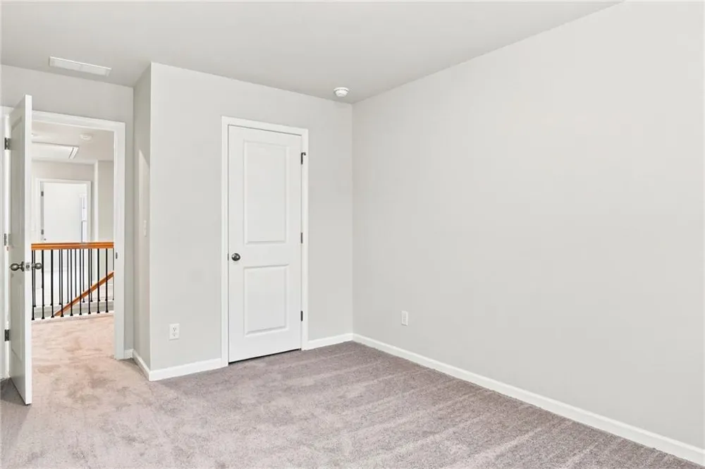 387 Lanier Circle Woodstock, GA 30189