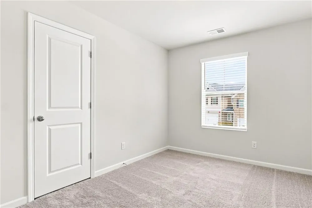 387 Lanier Circle Woodstock, GA 30189