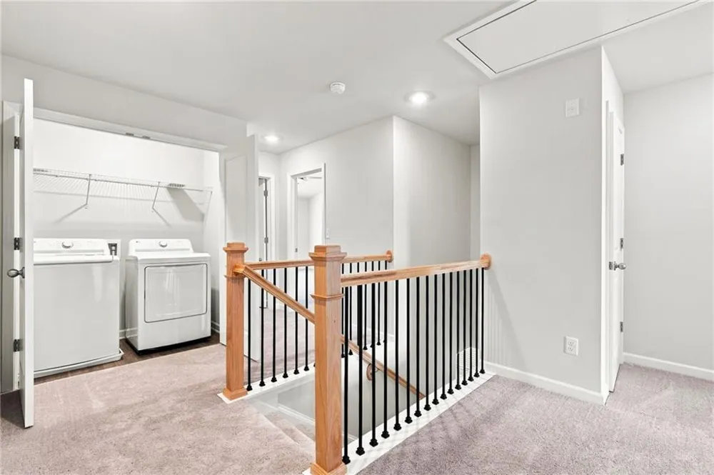 387 Lanier Circle Woodstock, GA 30189