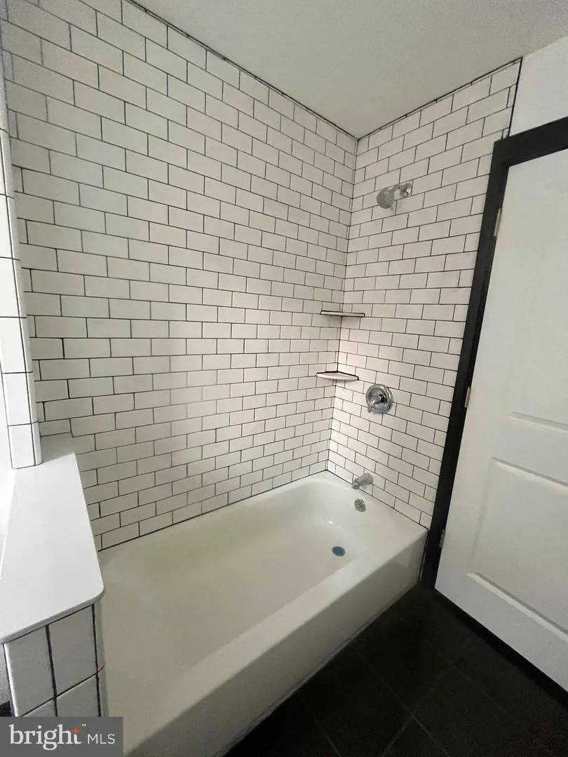 1912 S 17TH STREET #109 Philadelphia, PA 19145