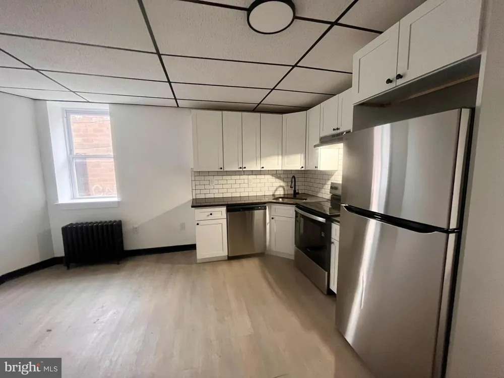 1912 S 17TH STREET #109 Philadelphia, PA 19145