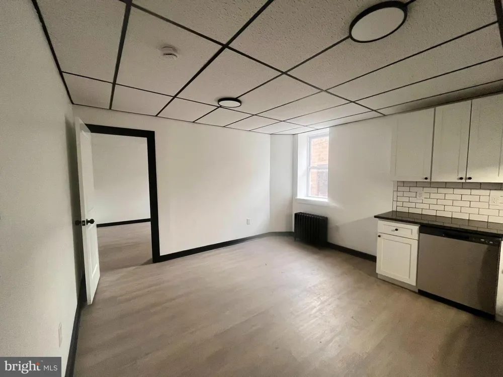 1912 S 17TH STREET #109 Philadelphia, PA 19145