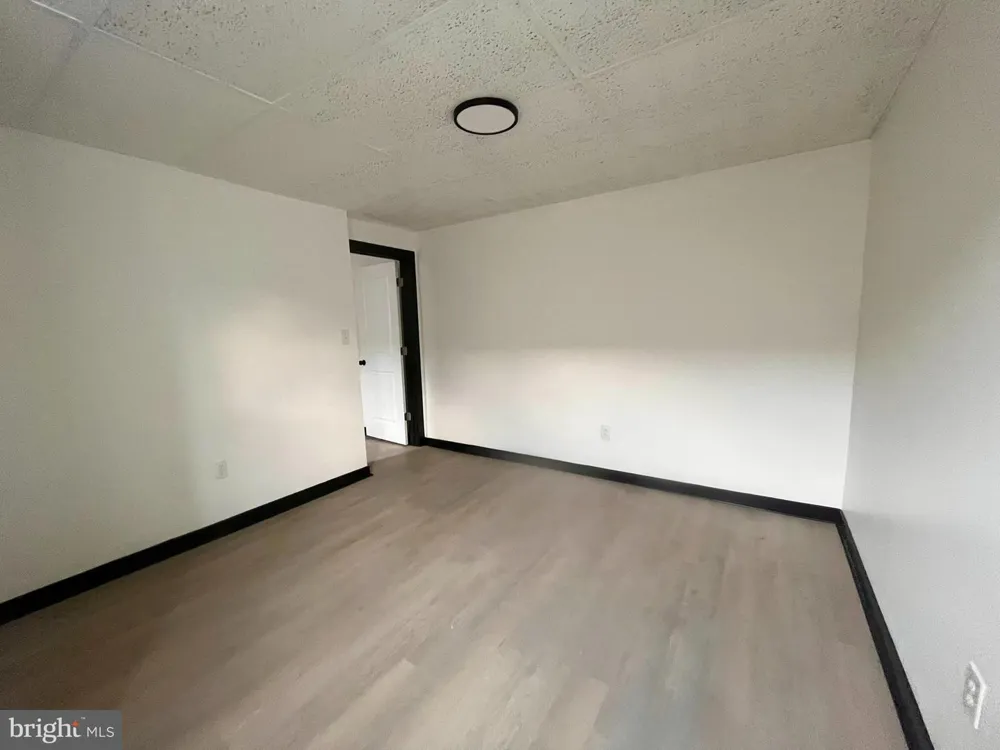 1912 S 17TH STREET #109 Philadelphia, PA 19145