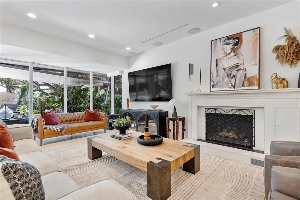 652 NE 105th St Miami Shores, FL 33138
