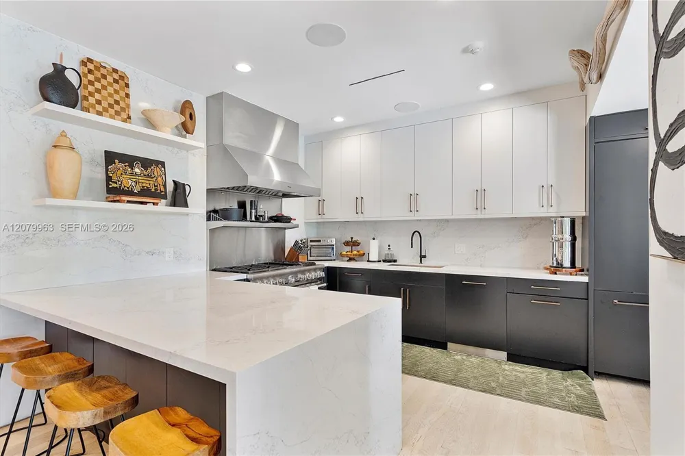 652 NE 105th St Miami Shores, FL 33138