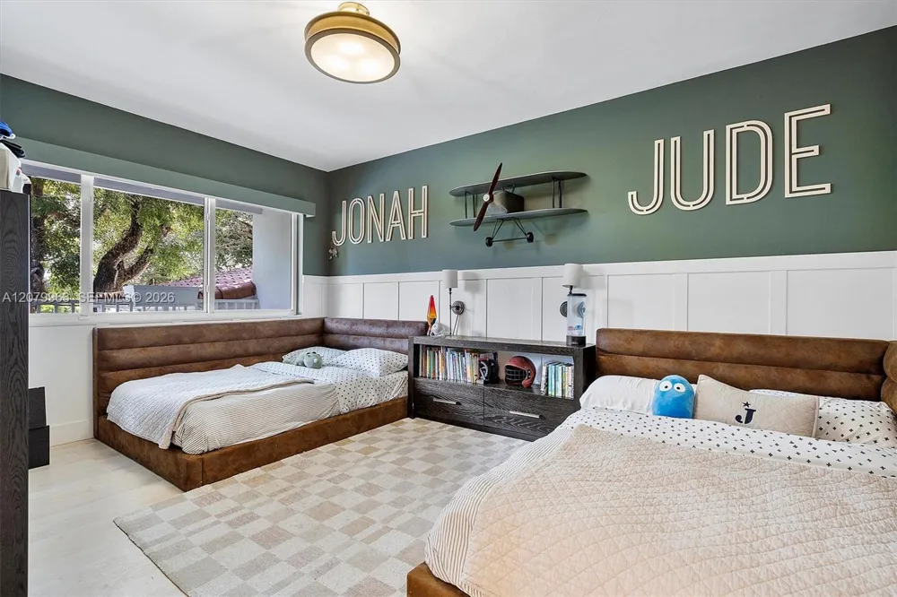 652 NE 105th St Miami Shores, FL 33138