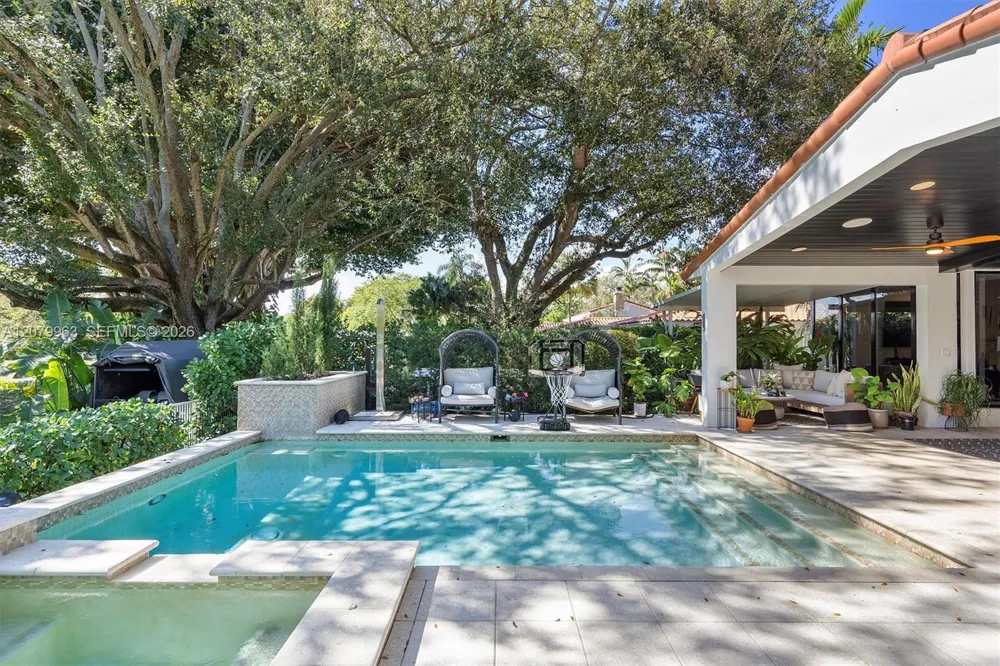 652 NE 105th St Miami Shores, FL 33138