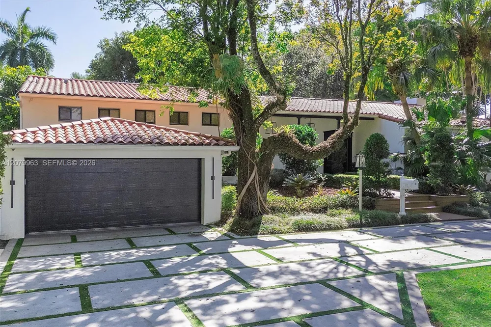 652 NE 105th St Miami Shores, FL 33138