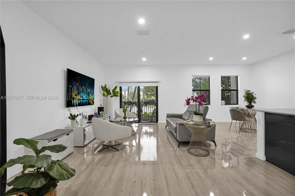 15600 SW 136th St #102 Miami, FL 33196