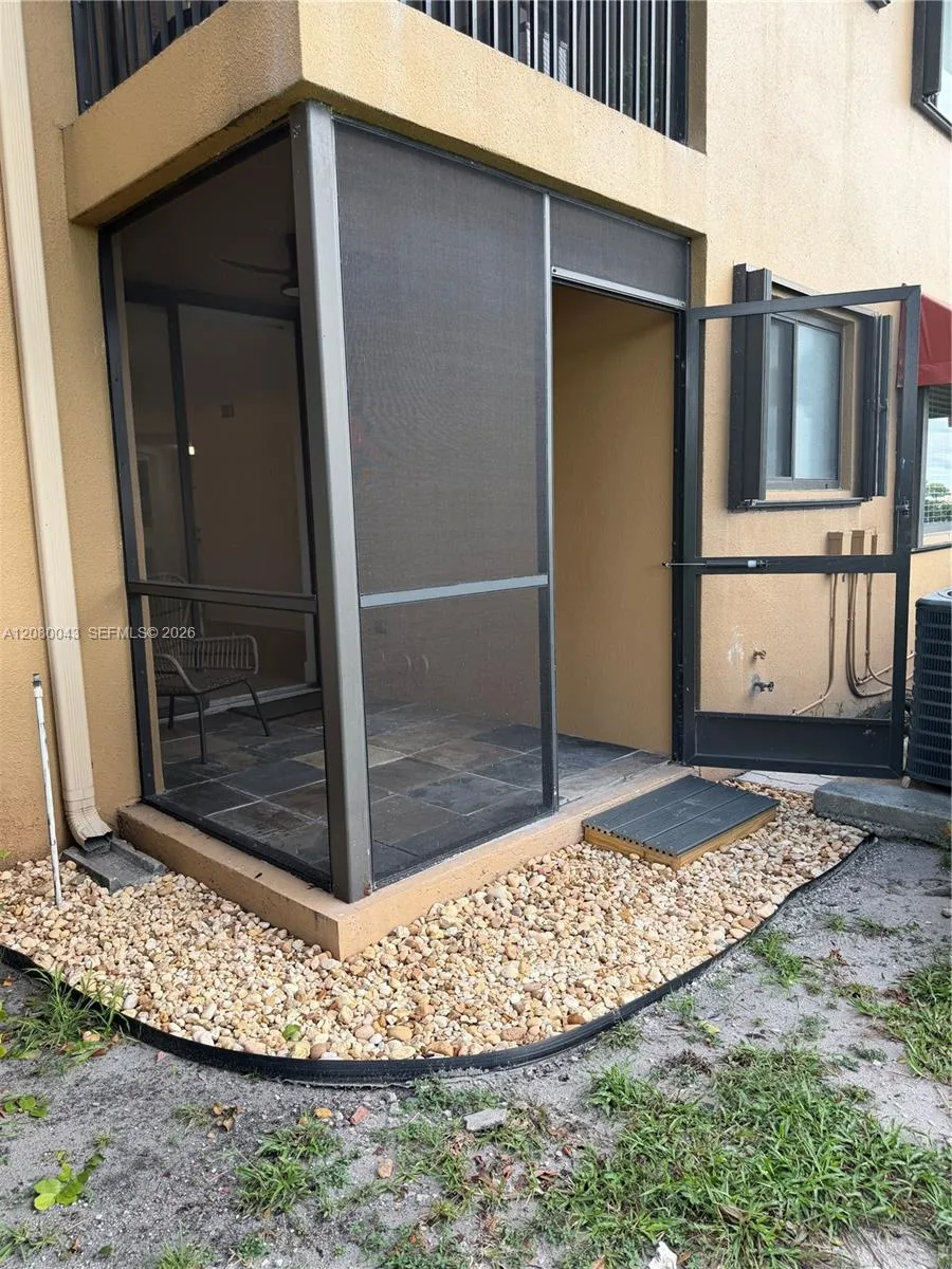 15535 Miami Lakeway N #107 Miami Lakes, FL 33014