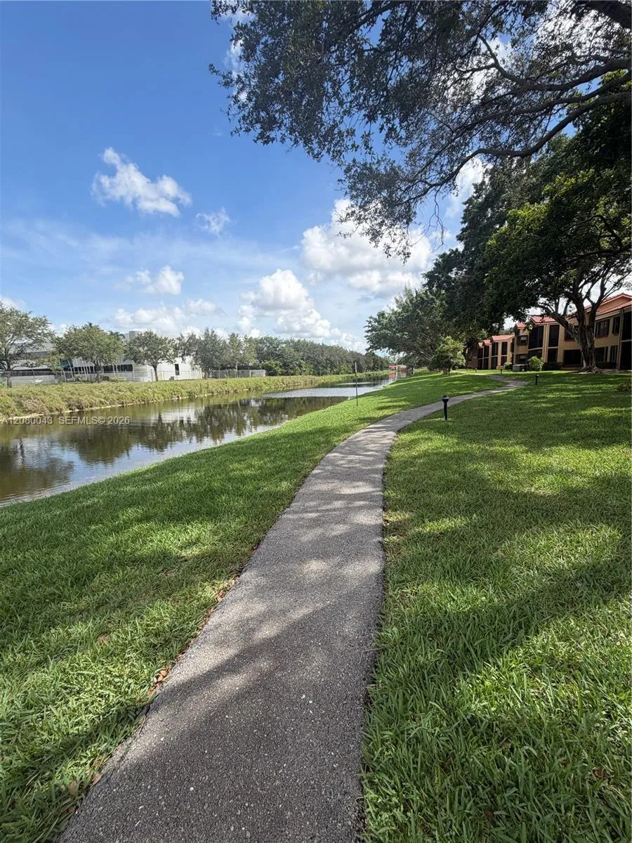 15535 Miami Lakeway N #107 Miami Lakes, FL 33014