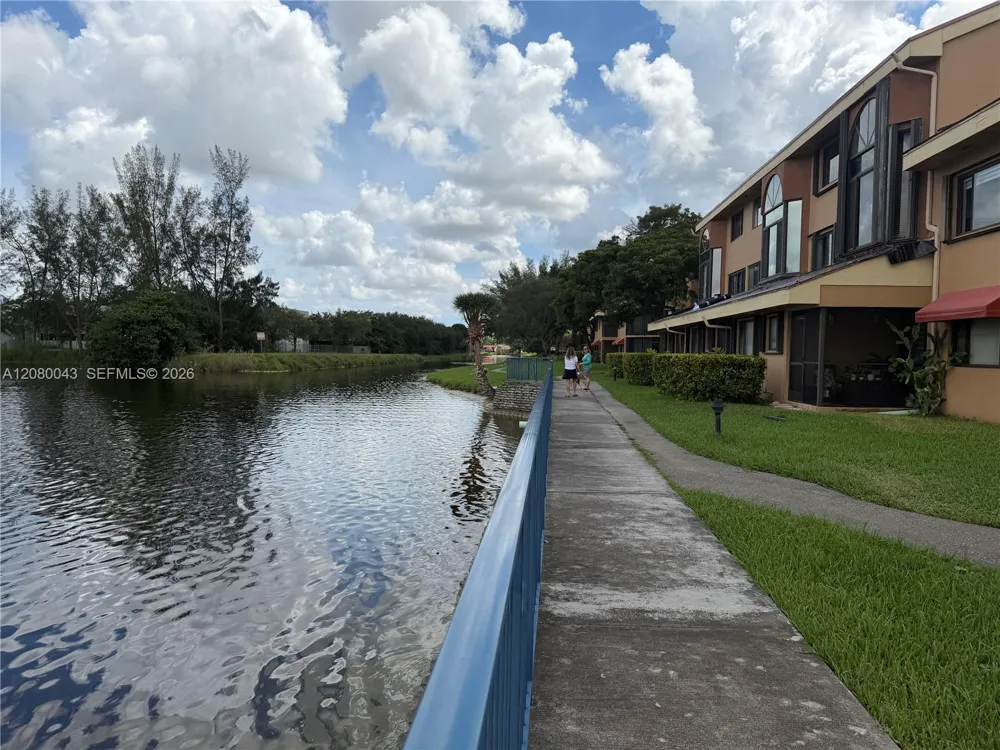 15535 Miami Lakeway N #107 Miami Lakes, FL 33014