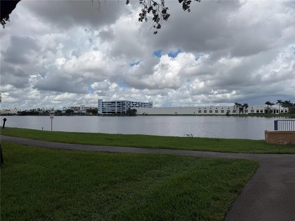 15535 Miami Lakeway N #107 Miami Lakes, FL 33014