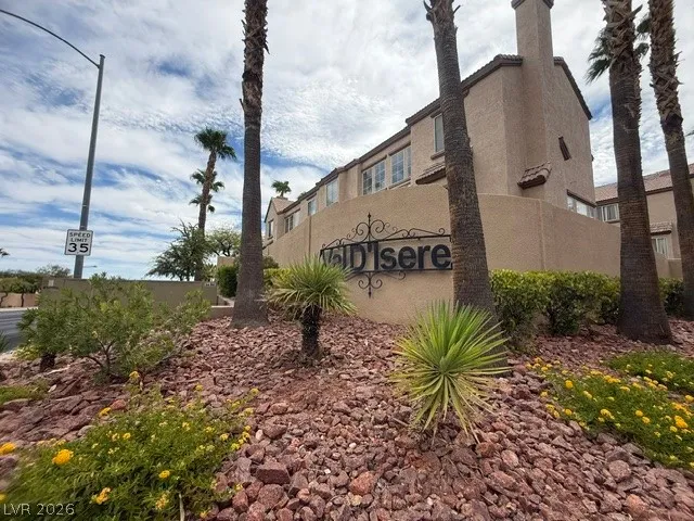 1513 Couples Street Las Vegas, NV 89128