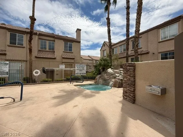 1513 Couples Street Las Vegas, NV 89128