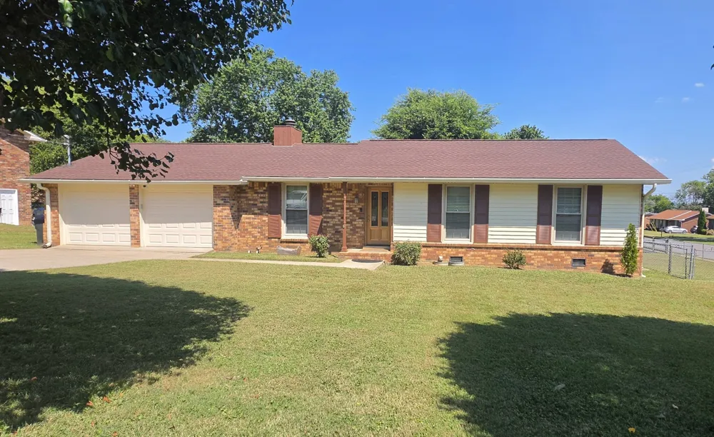 100 Shady View Dr Hendersonville, TN 37075