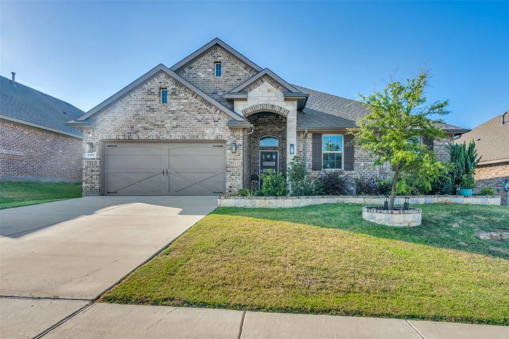 1117 Silver Oak Drive Mansfield, TX 76063