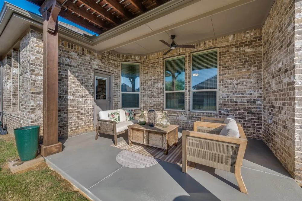 1117 Silver Oak Drive Mansfield, TX 76063