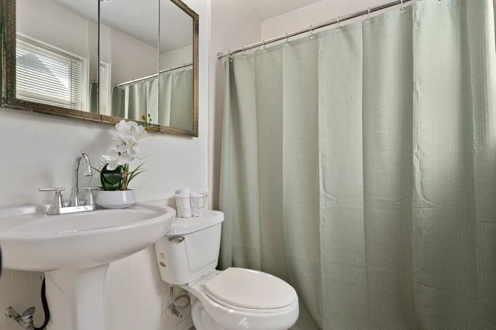 202 E Kenwood Drive Garland, TX 75041