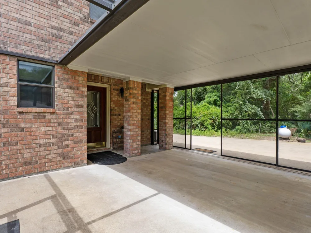 1751 Private Road 648 Street Sargent, TX 77414