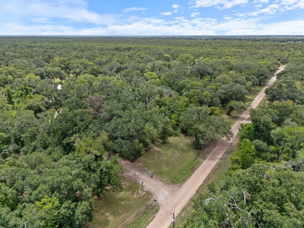 1751 Private Road 648 Street Sargent, TX 77414