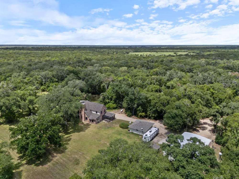1751 Private Road 648 Street Sargent, TX 77414