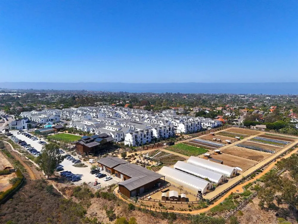 1402 Anacona Pl #105 Encinitas, CA 92024