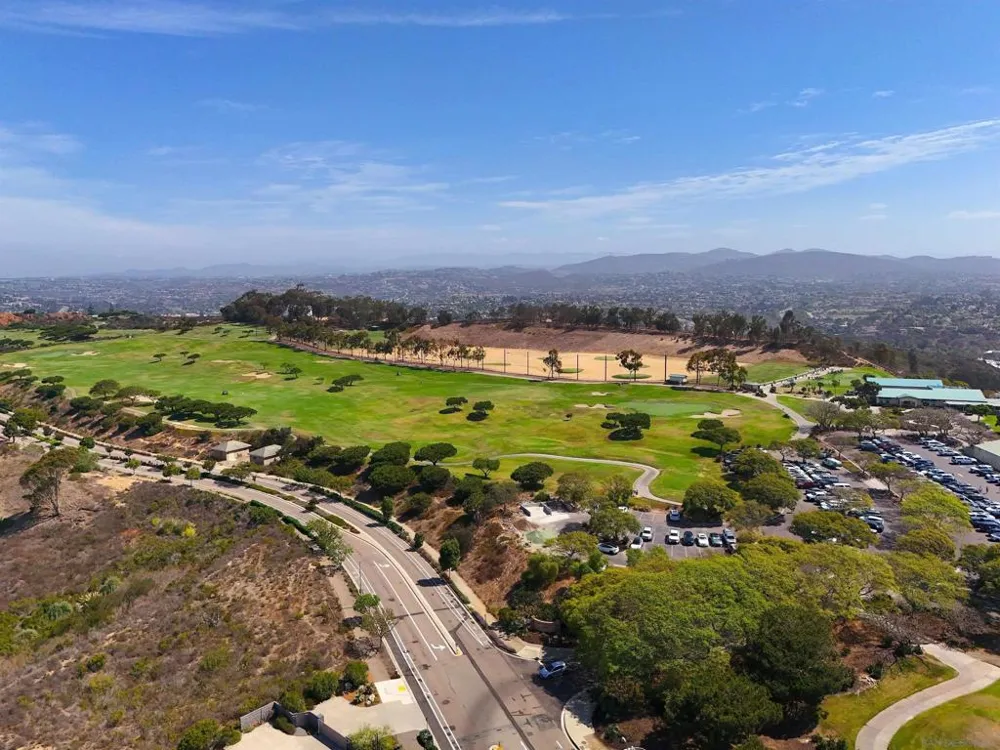 1402 Anacona Pl #105 Encinitas, CA 92024