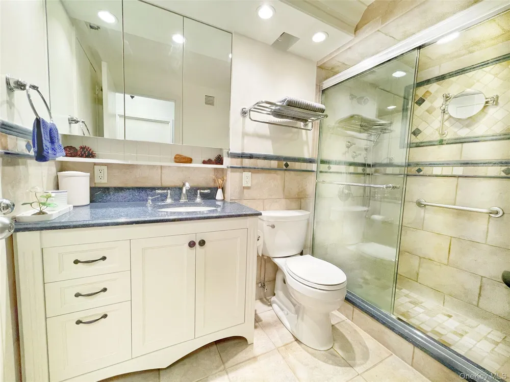 10 cottage place #10G White Plains, NY 10601