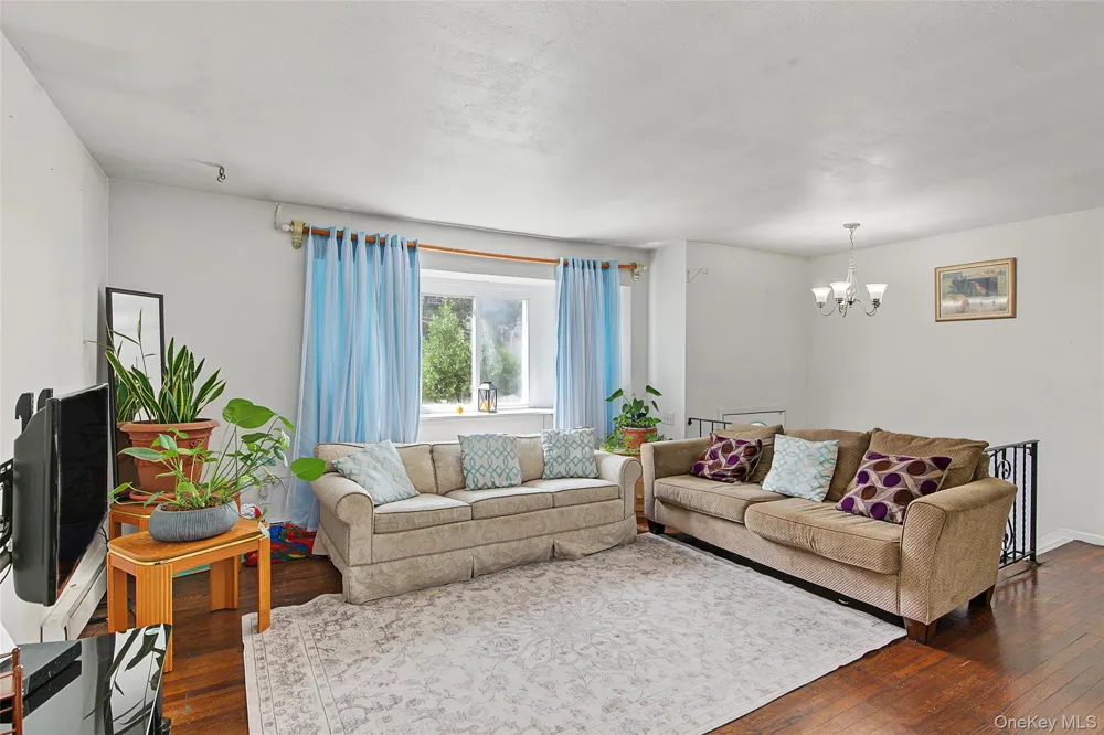 45 Massachusetts Avenue Bay Shore, NY 11706