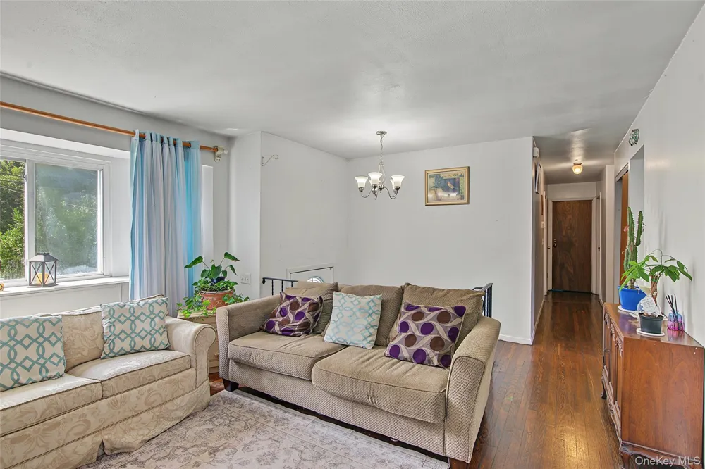 45 Massachusetts Avenue Bay Shore, NY 11706