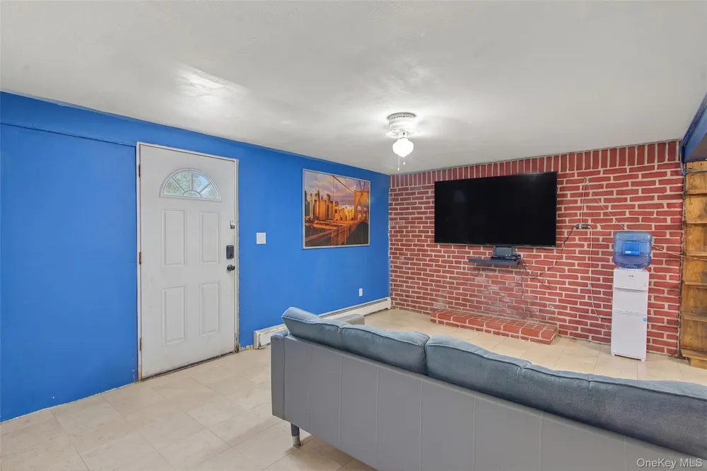 45 Massachusetts Avenue Bay Shore, NY 11706