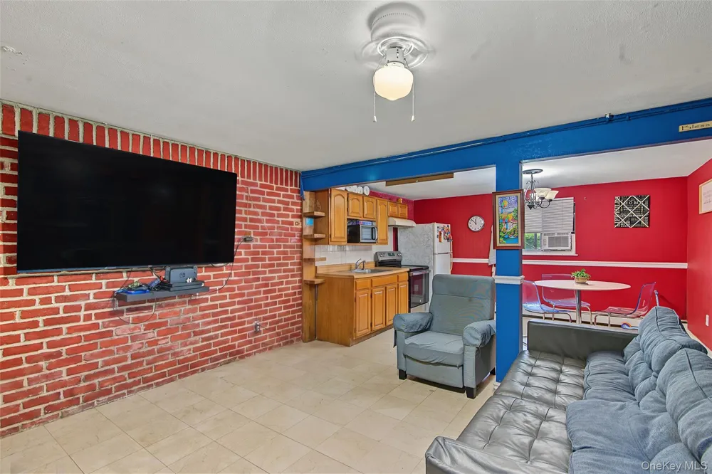 45 Massachusetts Avenue Bay Shore, NY 11706