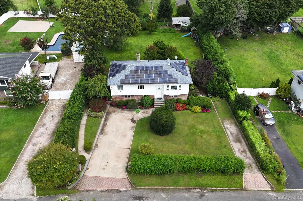 45 Massachusetts Avenue Bay Shore, NY 11706