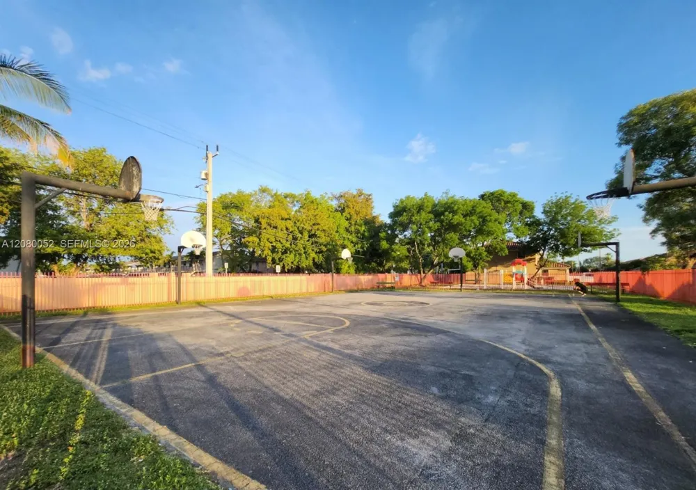 6480 W 27th Ct #54-22 Hialeah, FL 33016