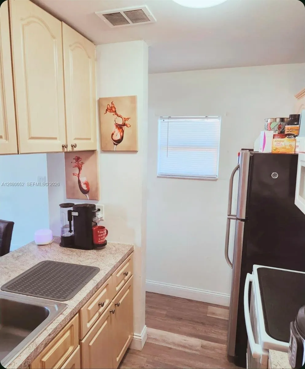 6480 W 27th Ct #54-22 Hialeah, FL 33016
