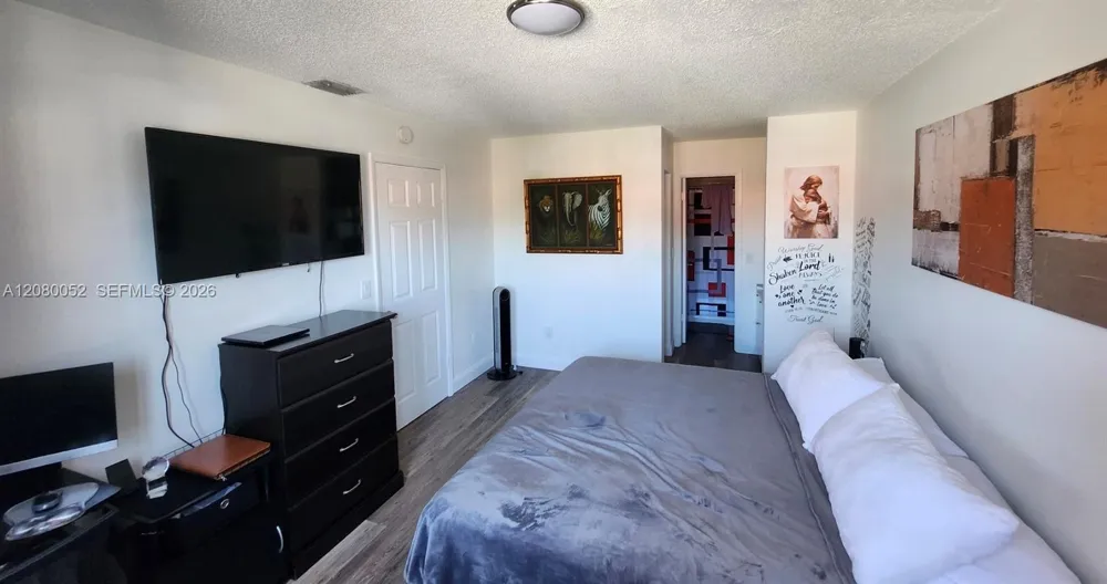 6480 W 27th Ct #54-22 Hialeah, FL 33016