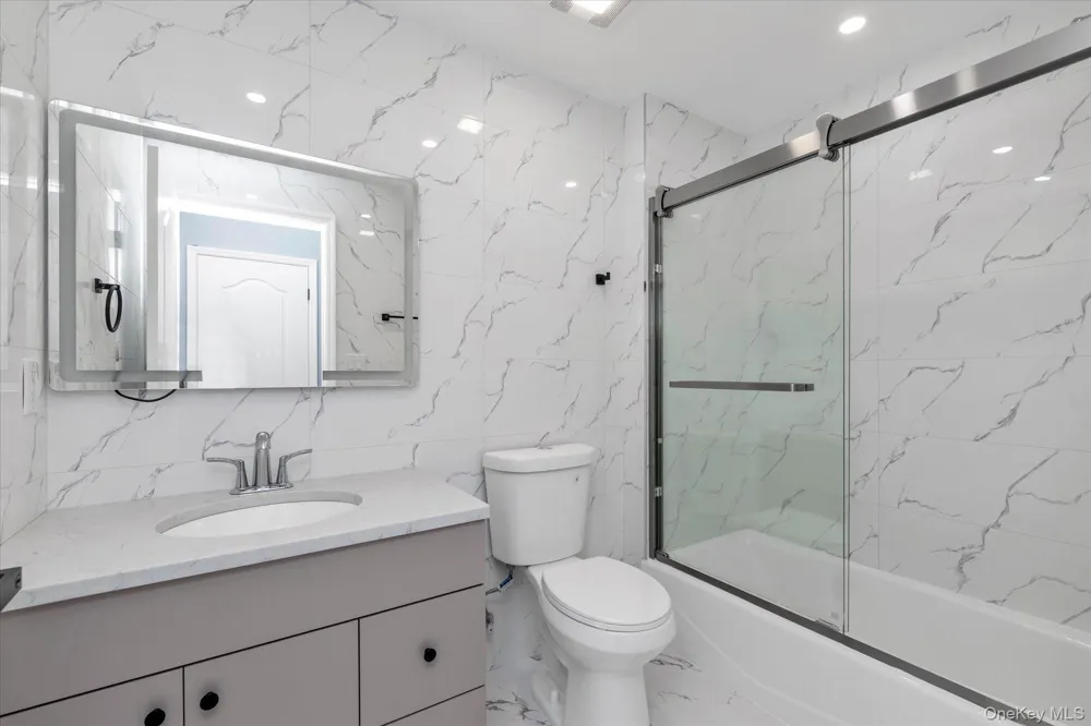 6 Franklin Avenue #Lower Port Washington, NY 11050