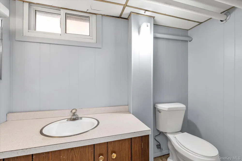 6 Franklin Avenue #Lower Port Washington, NY 11050