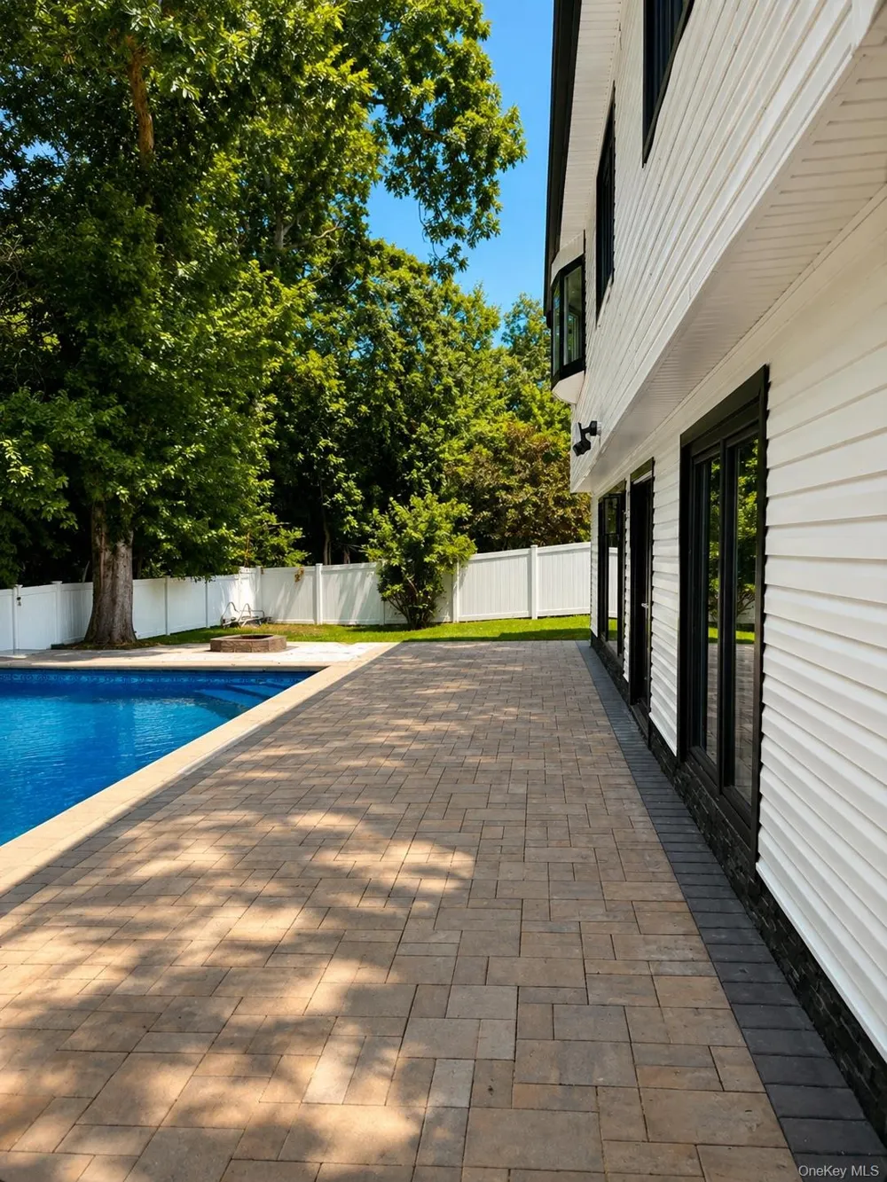 378 Lakeshore Boulevard Massapequa Park, NY 11762