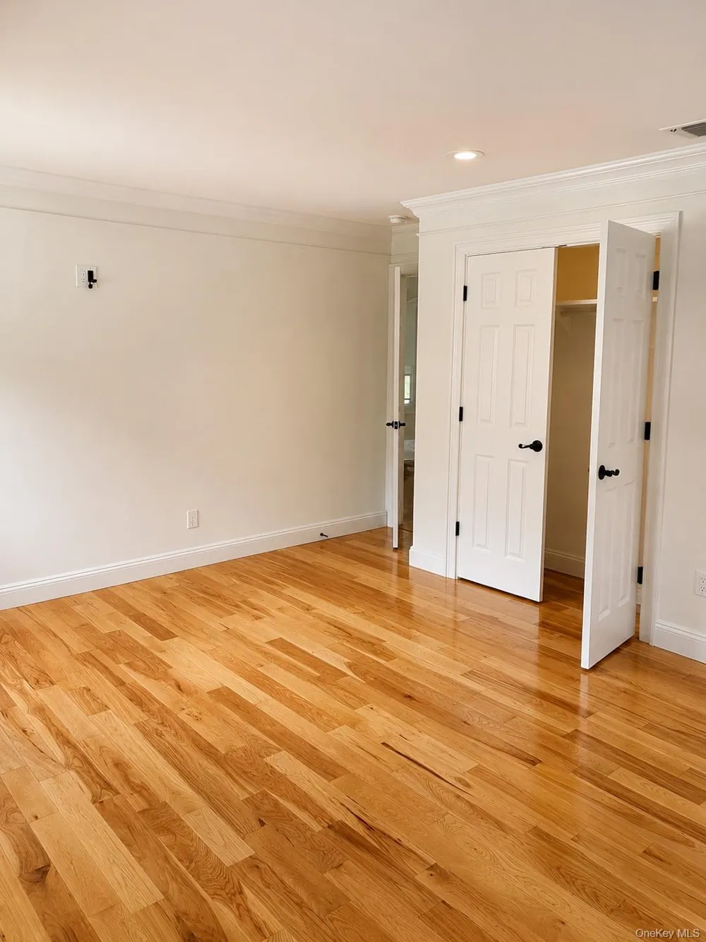 378 Lakeshore Boulevard Massapequa Park, NY 11762